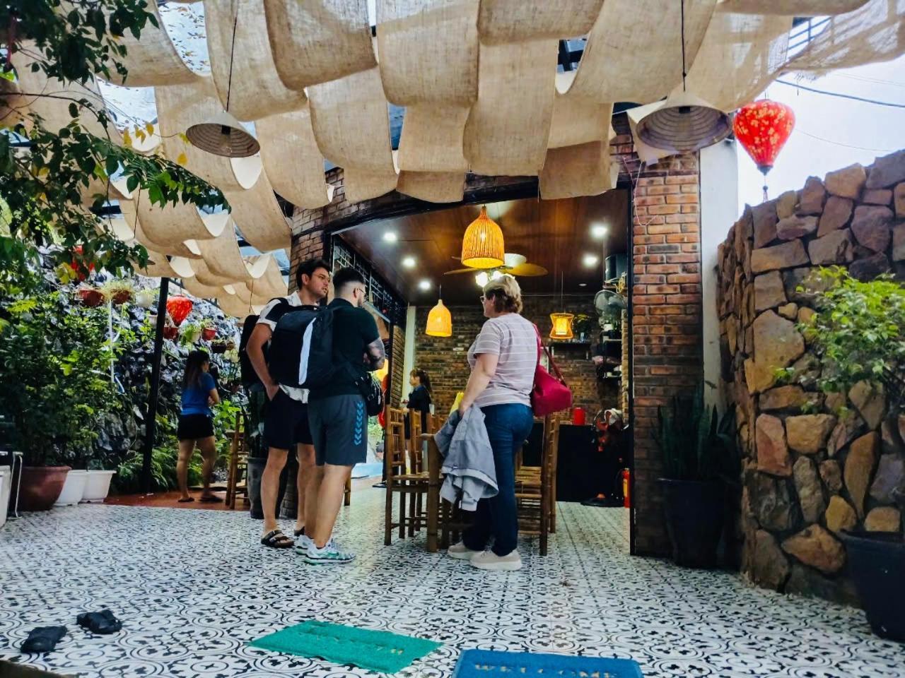 Sunshine Villa Thuy Bieu Huế Kültér fotó